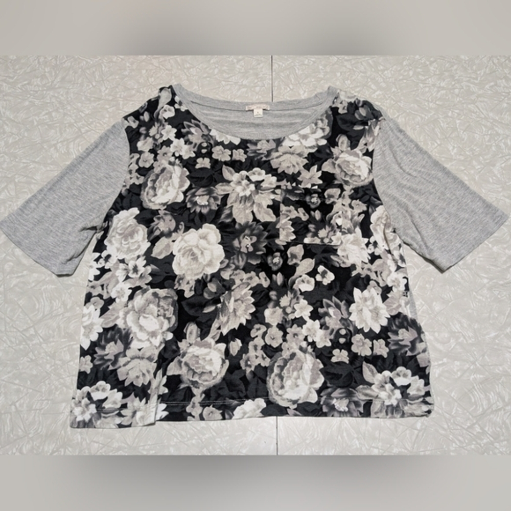 Gap Women's Small Crop Floral Flower T-Shirt Gray Black‎ White